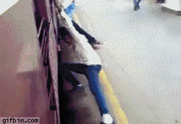 1317226897_indian_train_surfing_zps7965189e.gif
