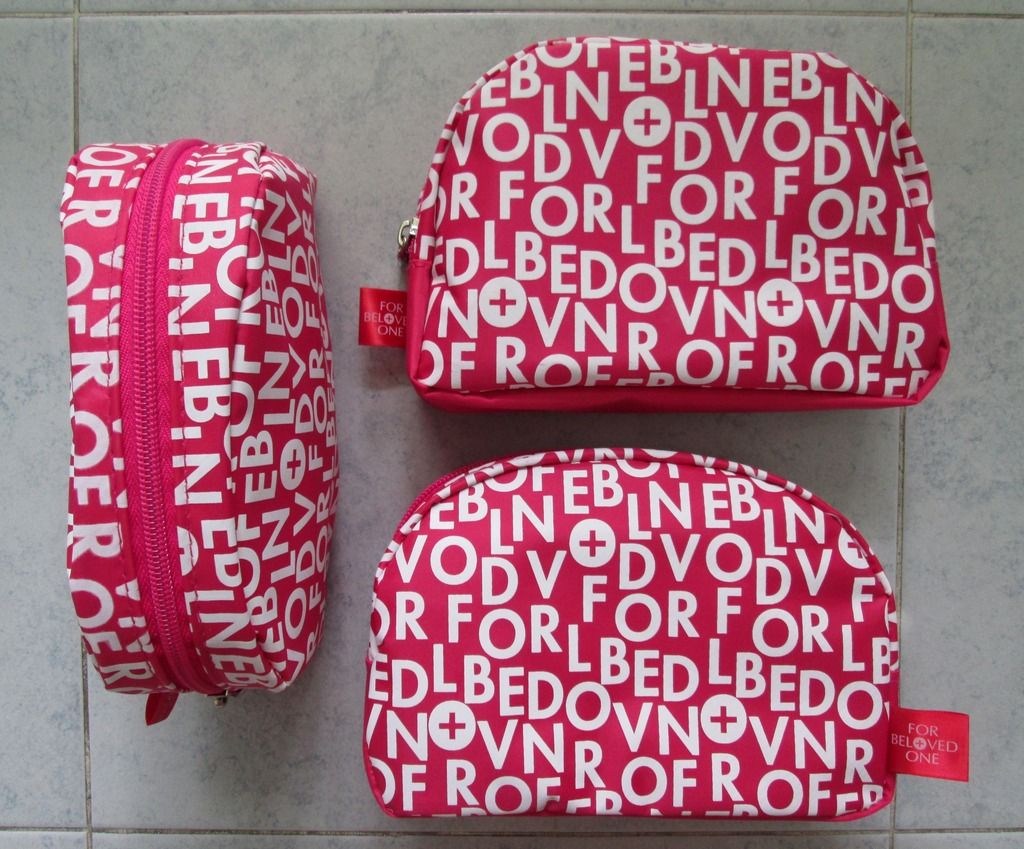 photo ForBelovedOneDeluxeWhiteningKit17.jpg
