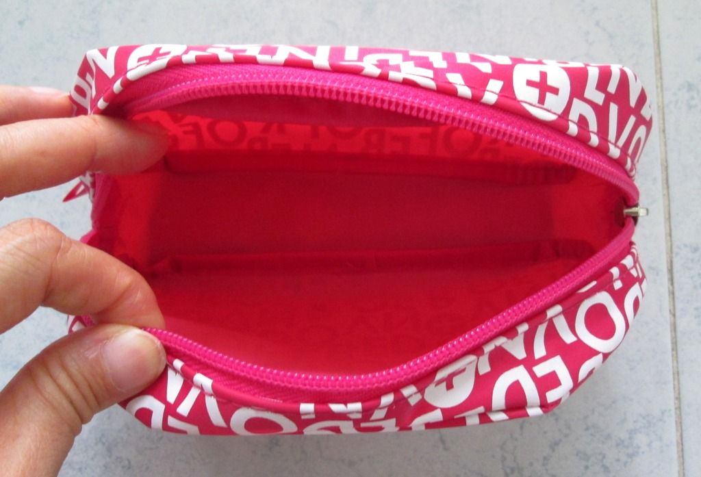 photo ForBelovedOneDeluxeWhiteningKit19.jpg