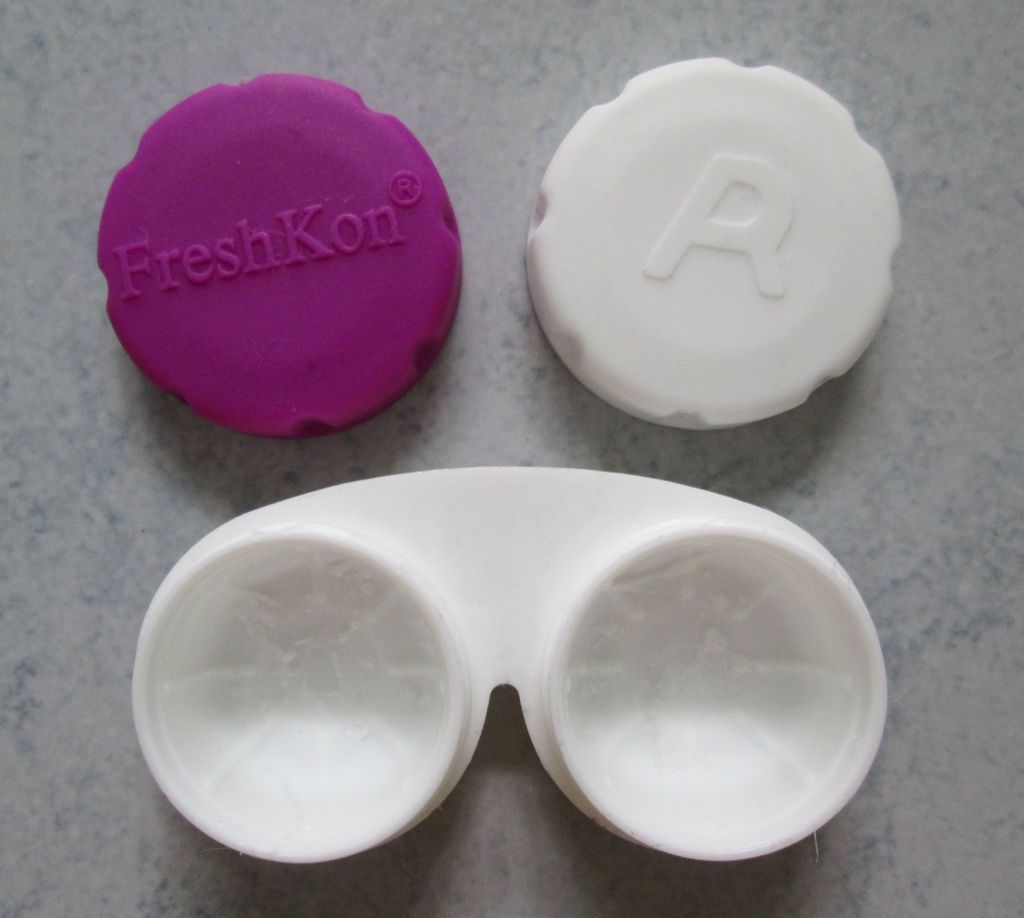 photo FreshKonClearIMultiPurposeSolution05.jpg