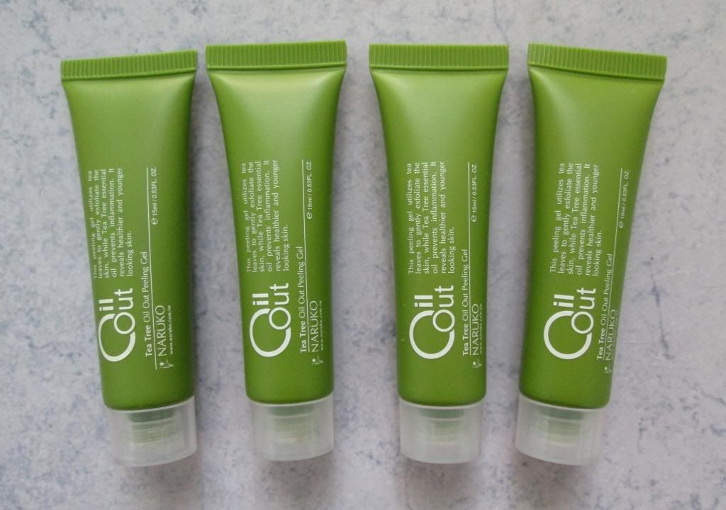 photo NarukoTeaTreeOilOutPeelingGel01.jpg