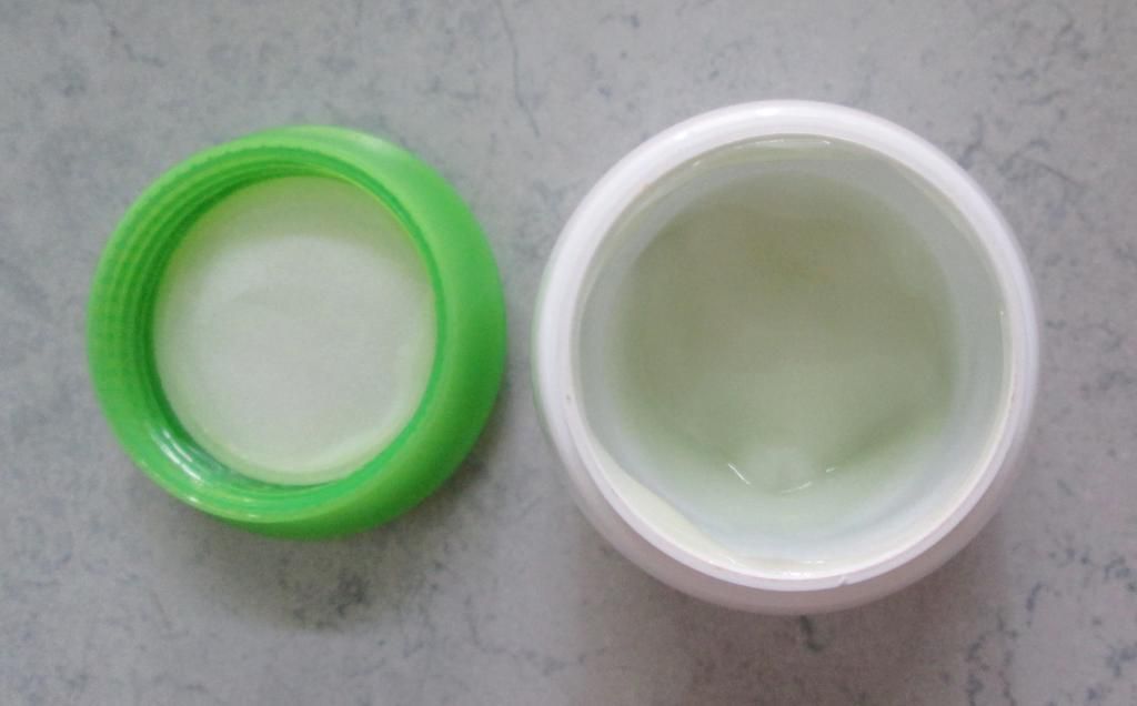 photo NuTeenAcnePimplesAwaySleepingMask05.jpg