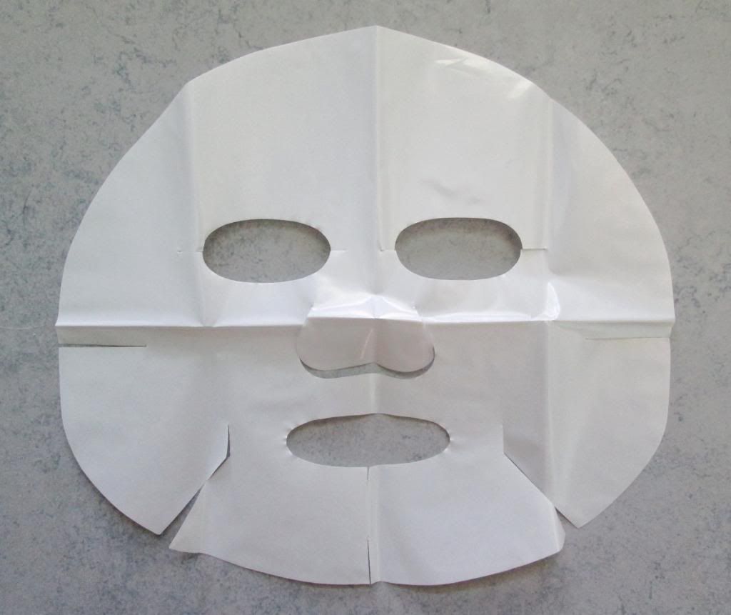 photo ShillsBlackAngelBambooCharcoalWhiteningMask08.jpg
