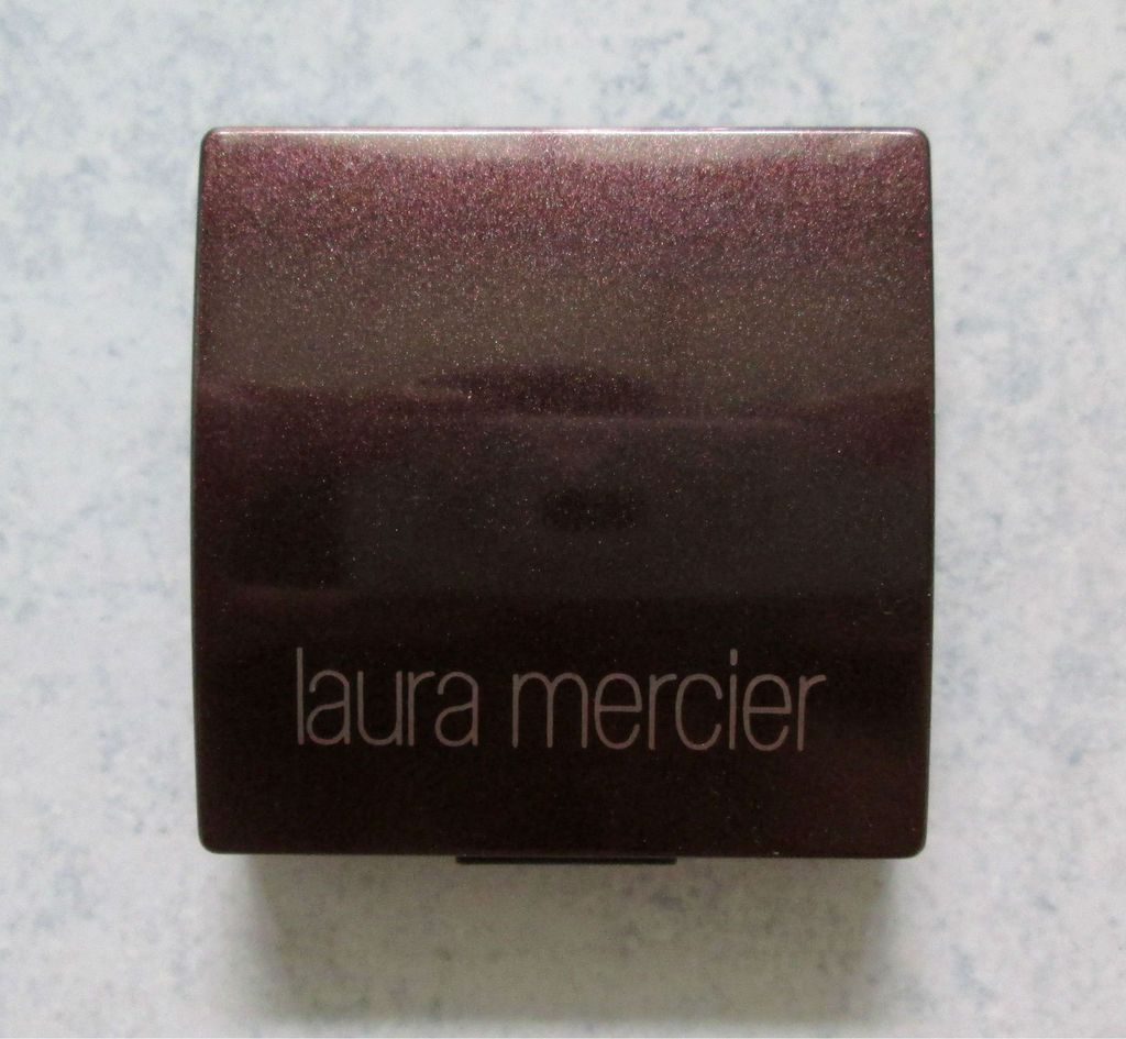 photo BellaBoxLauraMercierMakeup04.jpg