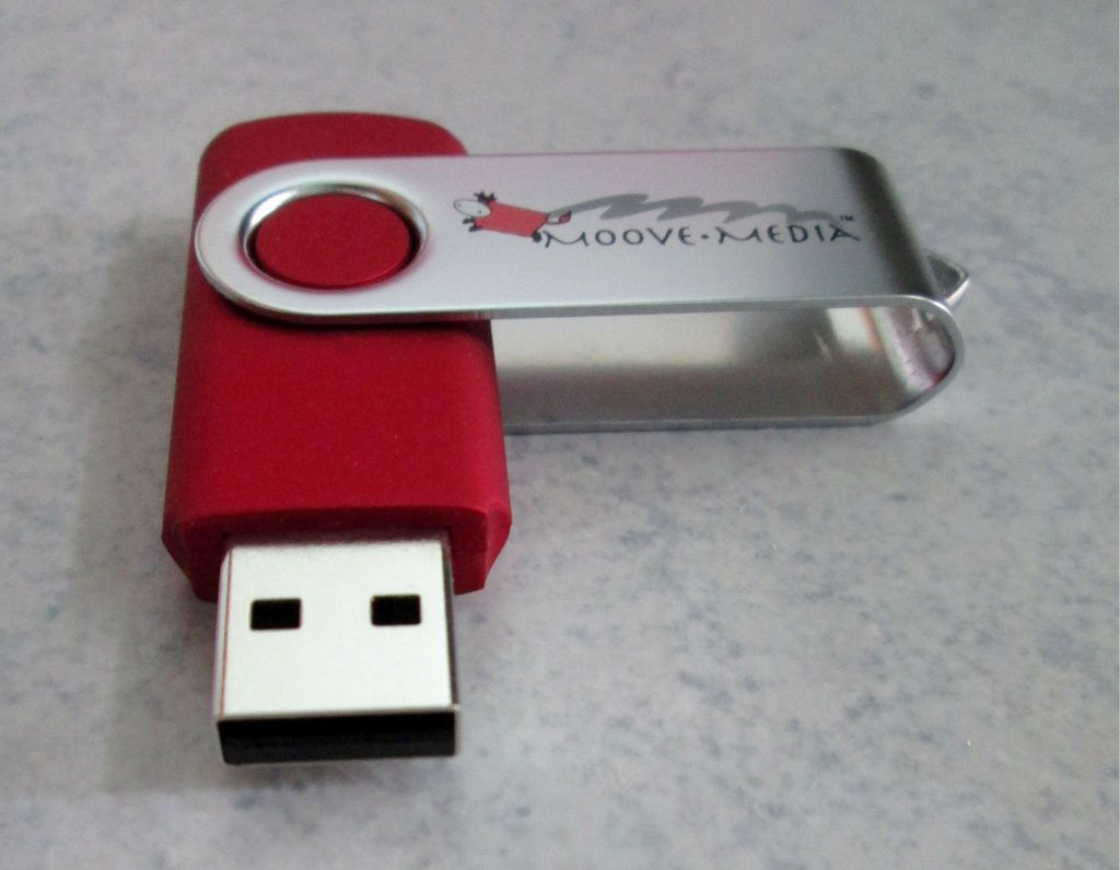 photo MooveMediaHamper11.jpg