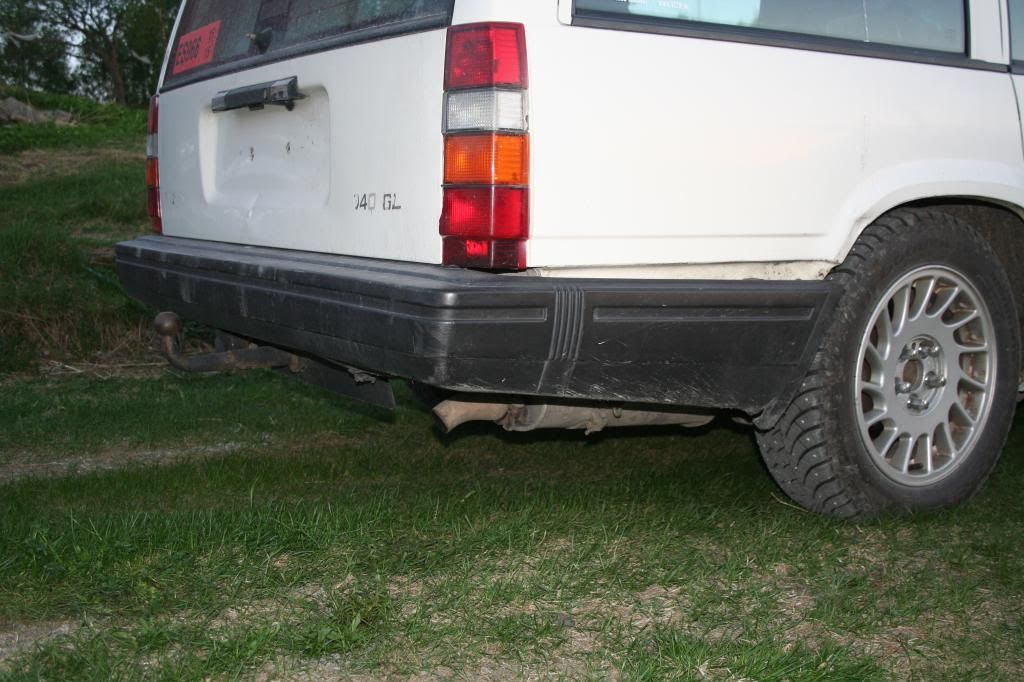 http://i1357.photobucket.com/albums/q759/Marius_Skau/Volvo%20945/IMG_6052_zps8f630436.jpg