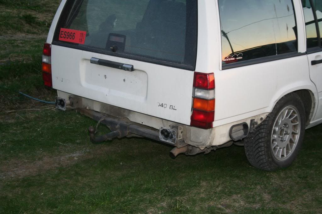 http://i1357.photobucket.com/albums/q759/Marius_Skau/Volvo%20945/IMG_6054_zps0eae54bf.jpg