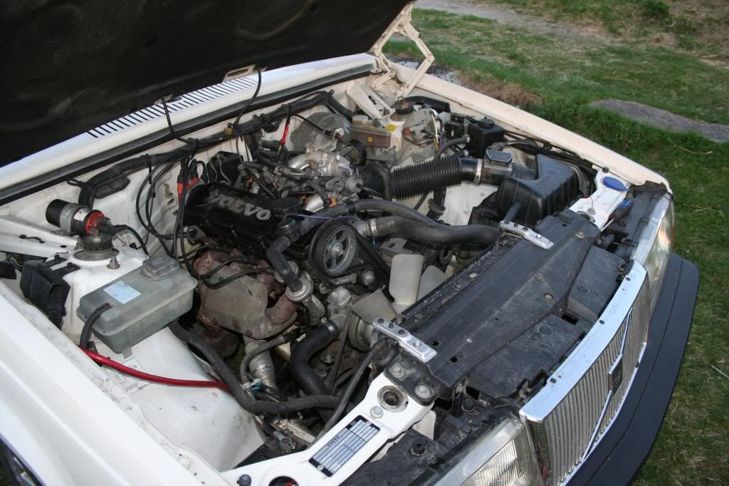 http://i1357.photobucket.com/albums/q759/Marius_Skau/Volvo%20945/IMG_6065_zps6a174dfd.jpg