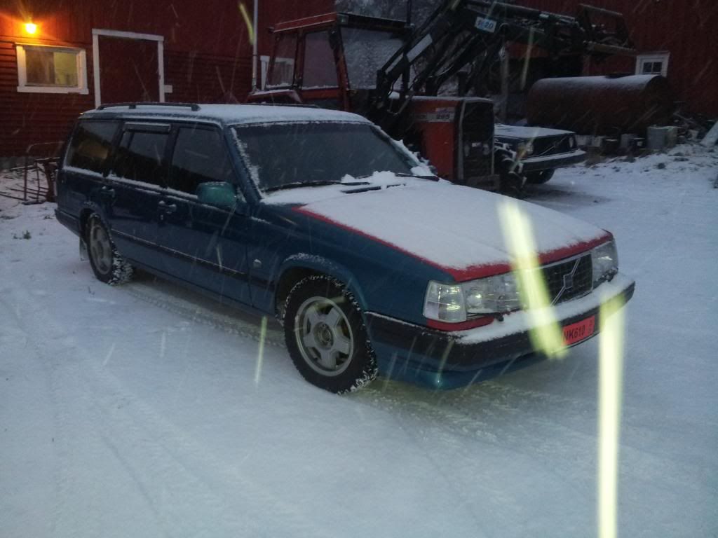 http://i1357.photobucket.com/albums/q759/Marius_Skau/Volvo%2095%20Turbo/20131130_140550_zps57907106.jpg