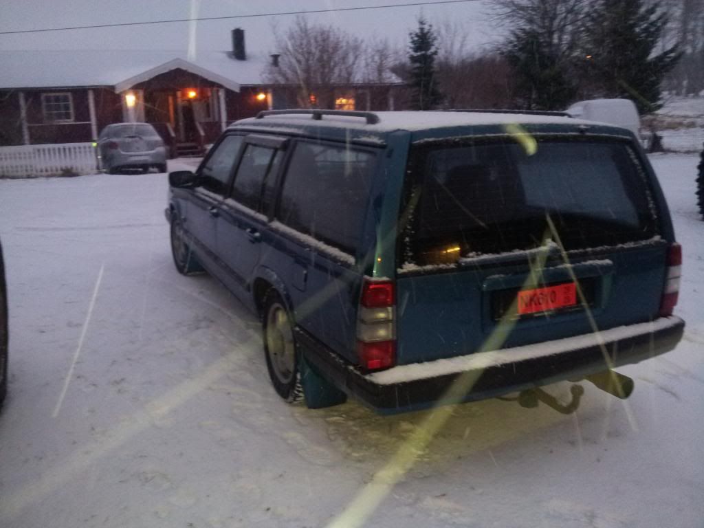 http://i1357.photobucket.com/albums/q759/Marius_Skau/Volvo%2095%20Turbo/20131130_140614_zps8b0455e0.jpg